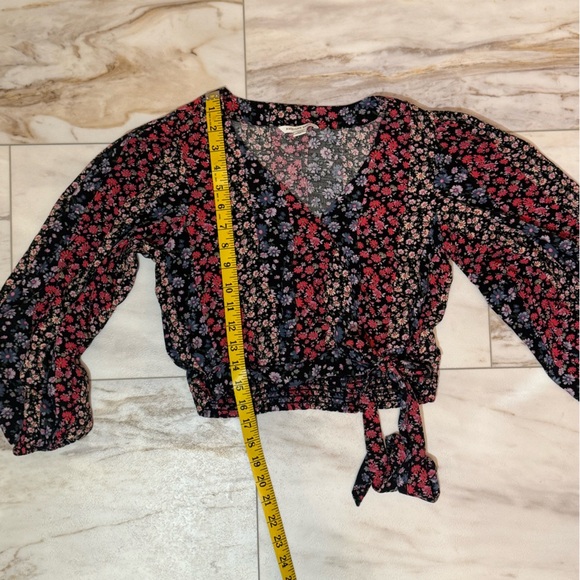 American Eagle Outfitters Black Floral Blouse - Picture 8 of 8